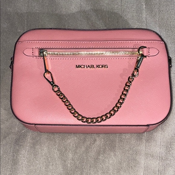 Michael Kors Women Rose Pink Gold Chain Zip Crossbody Bag Contemporary Feminine - Picture 1 of 8